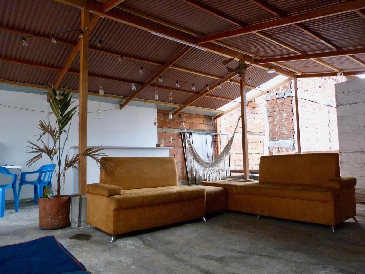 Auberge de jeunesse El Descanso Donde Sara à Medellín Extérieur photo